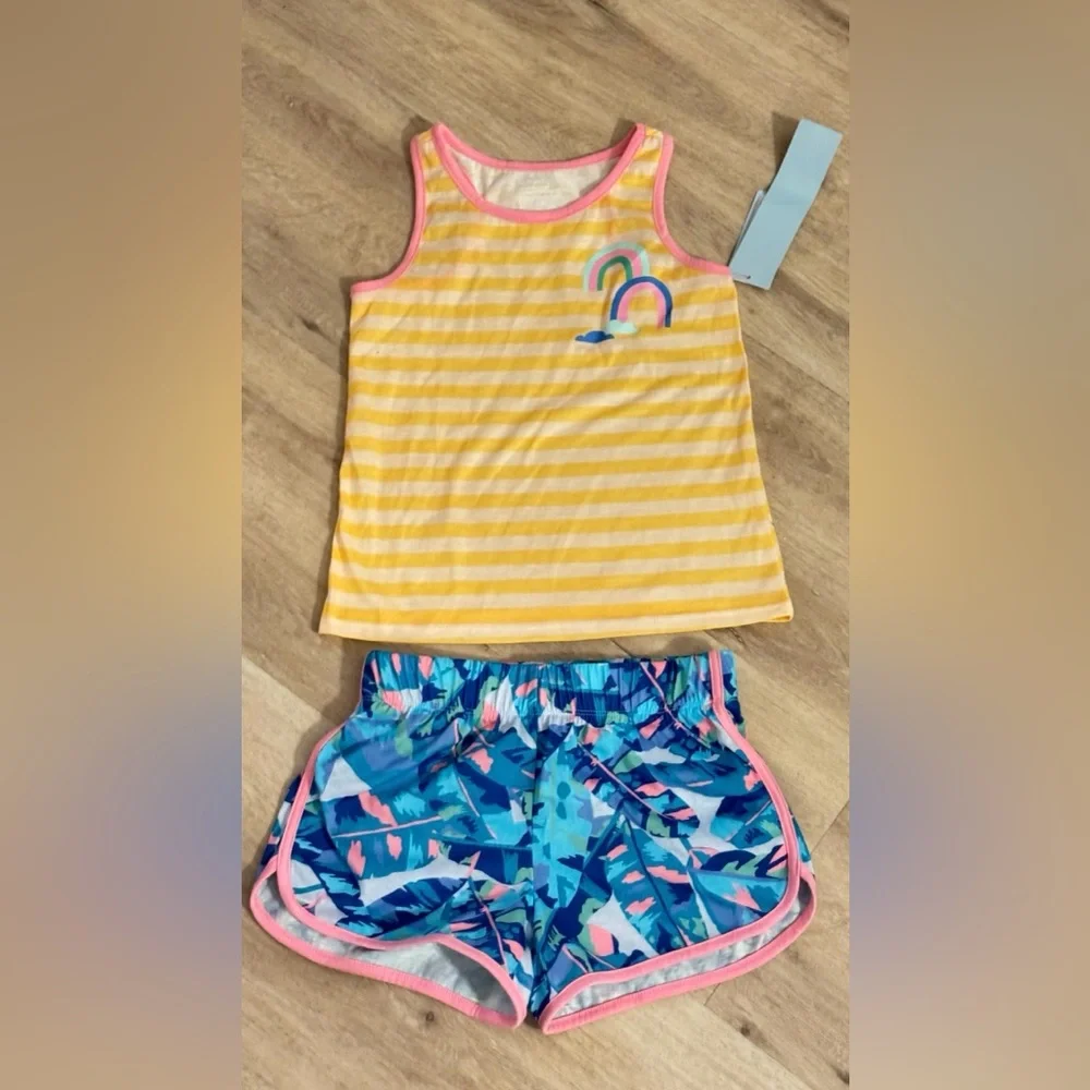 Cat & Jack set features